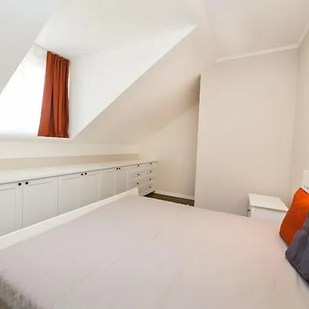 New Apartment 5 - Self Check In With Parking Included Апартаменты Братислава