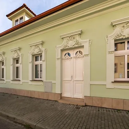 New 5 - Self Check In, With Parking Apartman Pozsony