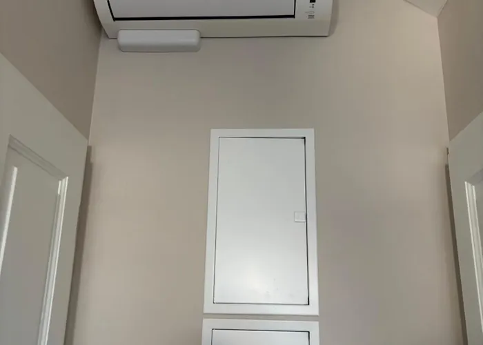 New 5 - Self Check In, With Parking Bratysława